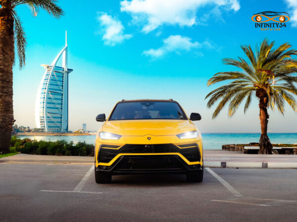 LAMBORGHINI URUS 2